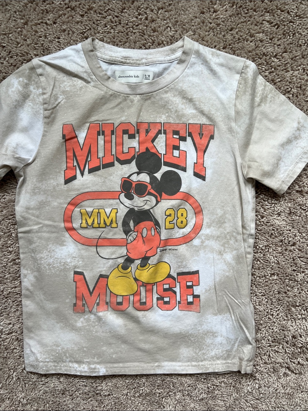 Abercrombie Kids Mickey Mouse Graphic Tee in Light Gray Wash, 9/10